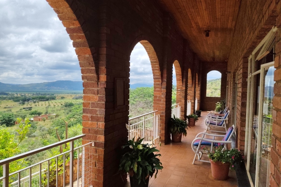 Commercial Property for Sale in Hartbeespoort Rural North West